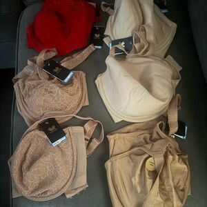 SOLD!  SOLD!  Wacoal bras
